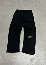 Load image into Gallery viewer, GENEROUSWRLD BLACK SWEATPANTS