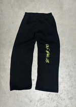 Load image into Gallery viewer, GENEROUSWRLD BLACK SWEATPANTS